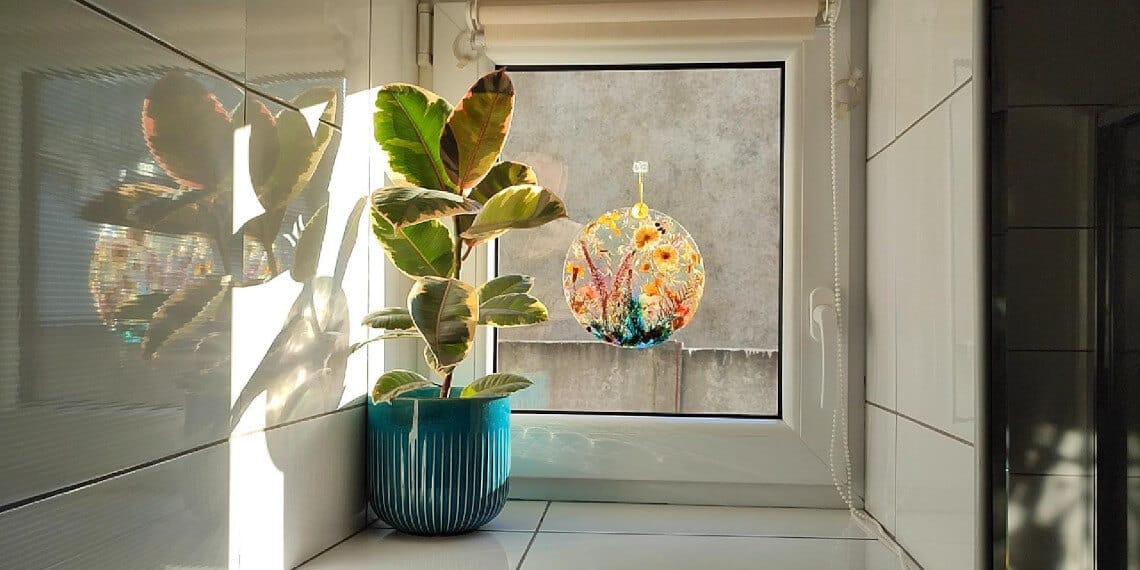 Medalion 14 na oknie - okładka filmu na stronie głównej